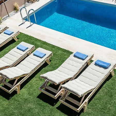Fos Villa, A Luxe House With Private Heated Pool Villa *