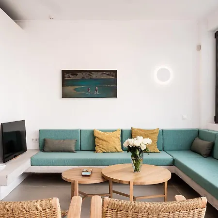 Villa Fos Villa, A Luxe House With Private Heated Pool