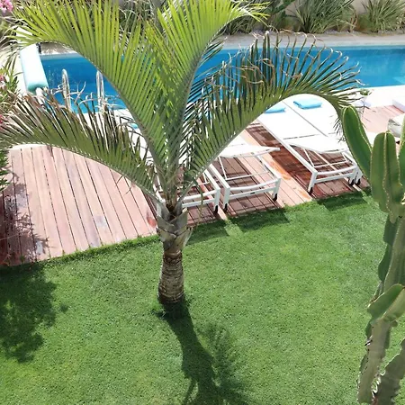 Fos Villa, A Luxe House With Private Heated Pool Galatás